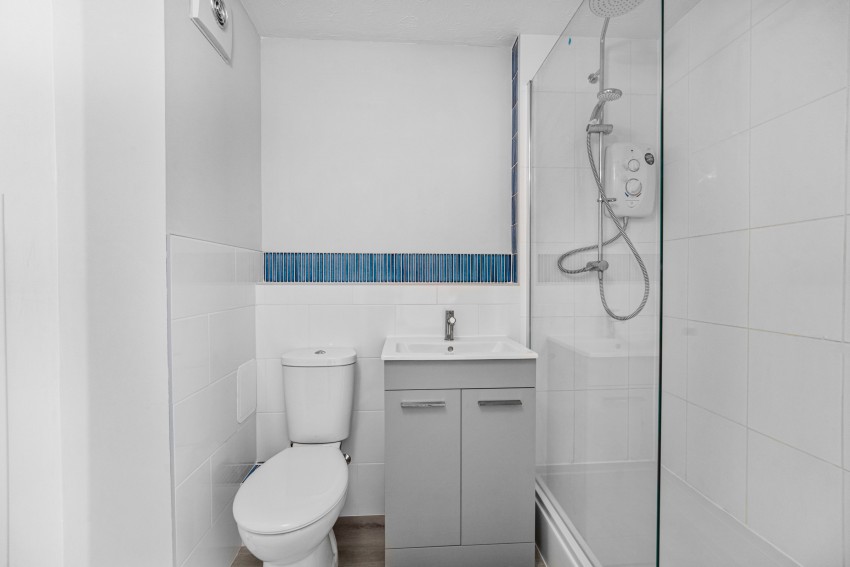 Images for Farm Close, Staines-upon-Thames, Surrey