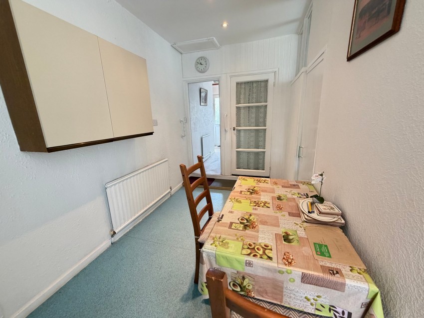 Images for Warwick Road, Ashford, Surrey