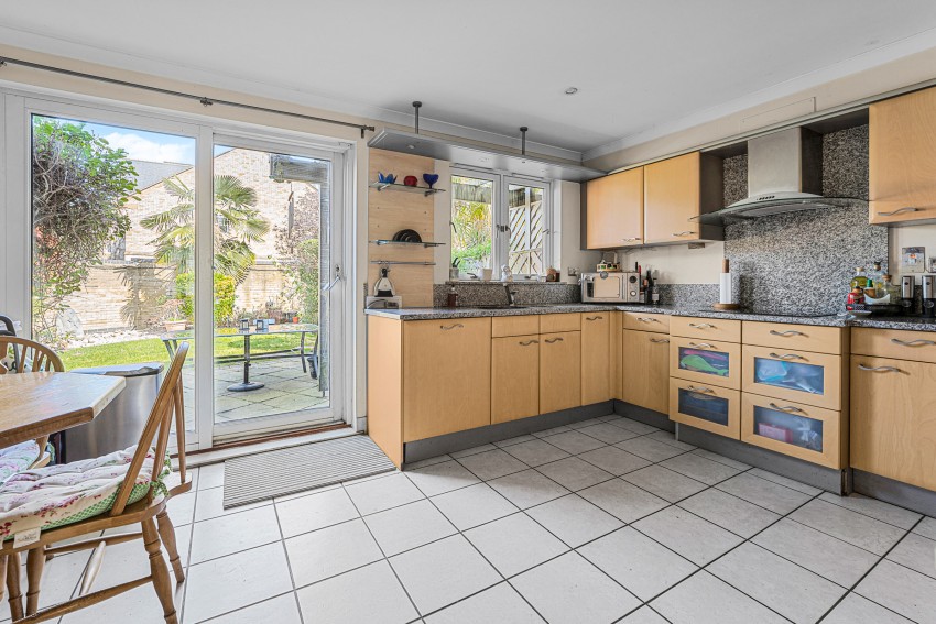 Images for Wraysbury Gardens, Staines-upon-Thames, Surrey