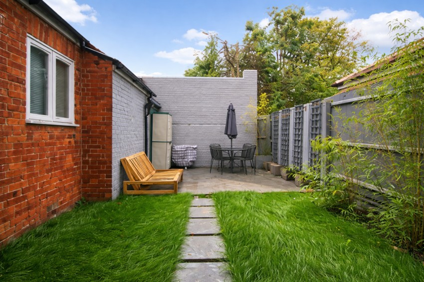 Images for Avenue Road, STAINES-UPON-THAMES