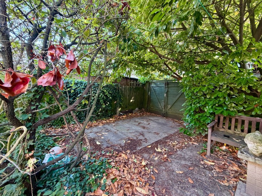 Images for Elgin Avenue, Ashford, Surrey