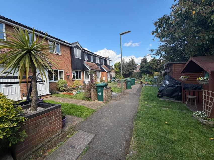 Images for Pippins Court, Ashford, Surrey