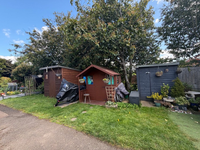 Images for Pippins Court, Ashford, Surrey