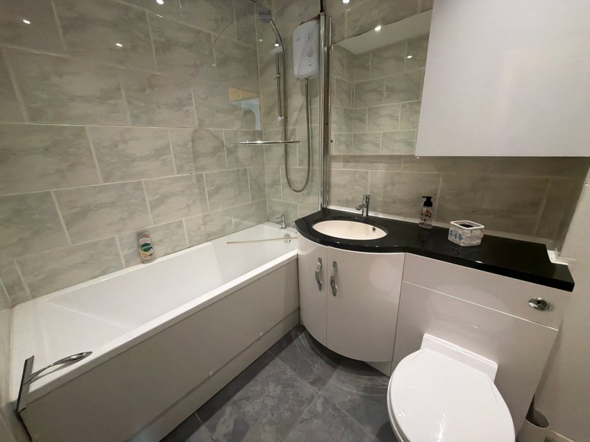 Images for Pippins Court, Ashford, Surrey