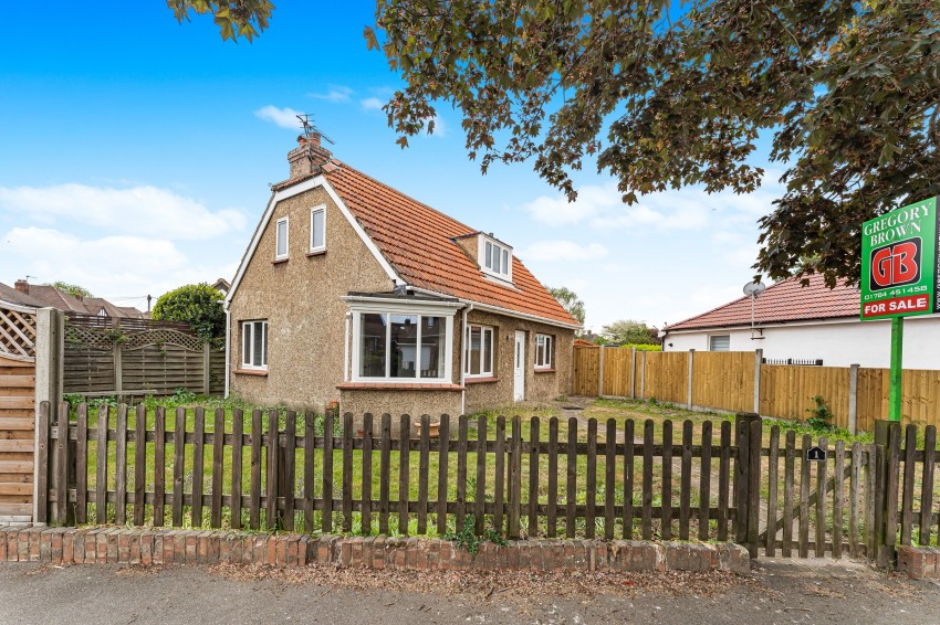 Images for Avondale Avenue, Staines-upon-Thames, Surrey
