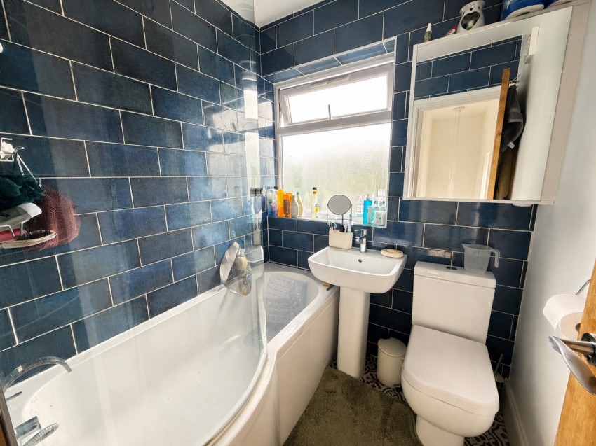 Images for Guildford Avenue, Feltham, Greater London