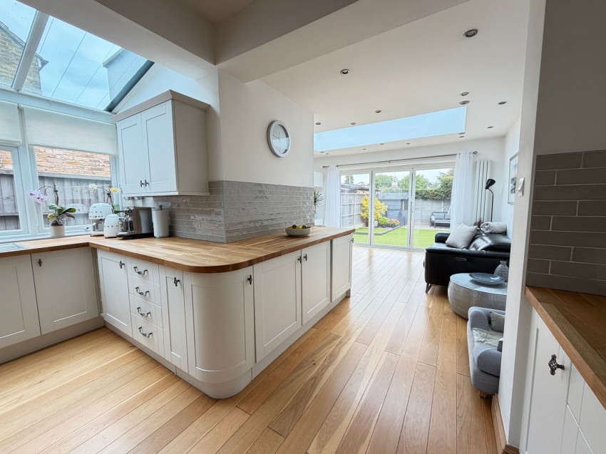 Images for Chestnut Road, Ashford, Surrey