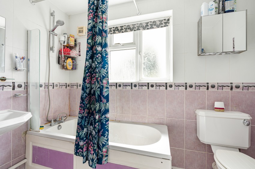 Images for Hamilton Close, Feltham, Greater London