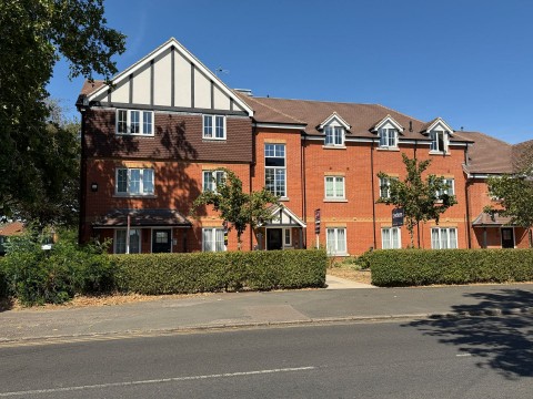 Gatehouse Close, Ashford, Surrey