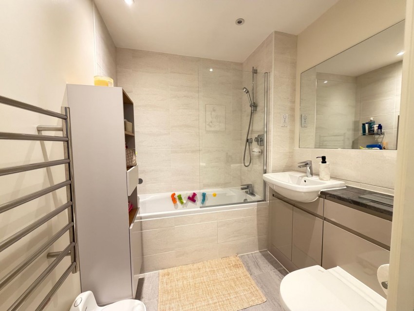 Images for Gatehouse Close, Ashford, Surrey